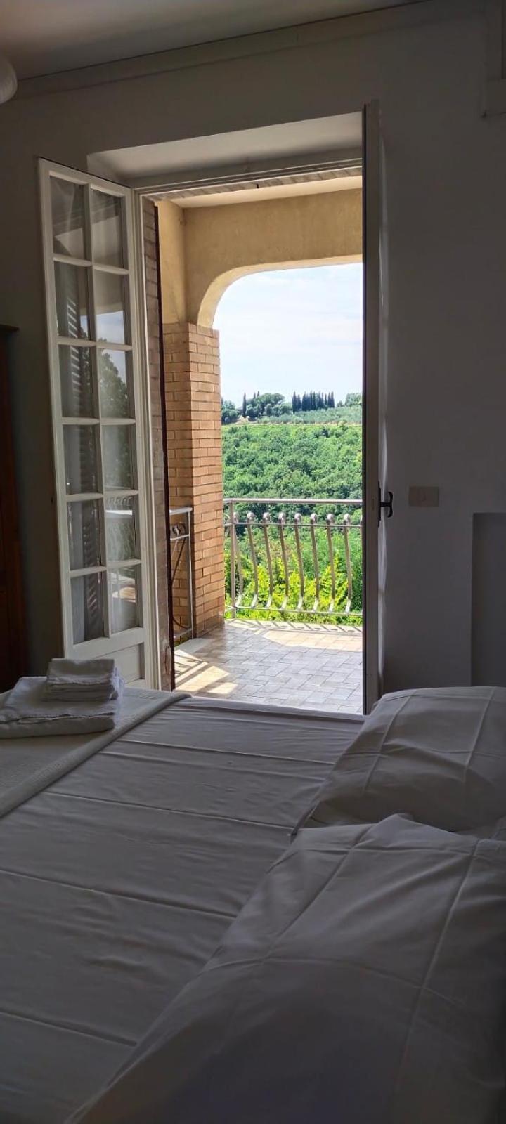 Villa Santa Margherita - La Suvera Ponte A Bozzone Kültér fotó